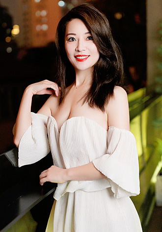 Most gorgeous profiles: Yongqi, Asian member photo